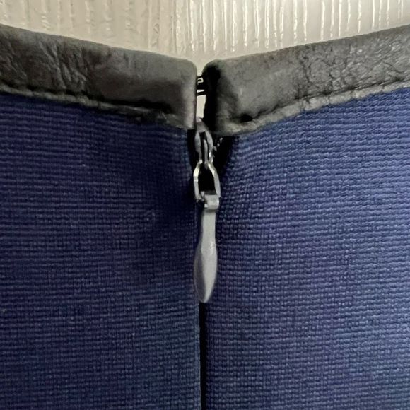 Mark & James by Badgley Mischka Navy Black Leather Trim Shift Mini Dress Small - Picture 8 of 15